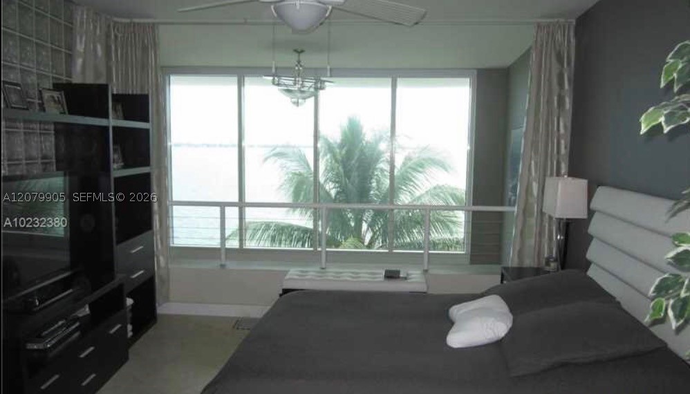 2000 Bay Dr #208, Miami Beach FL 33141