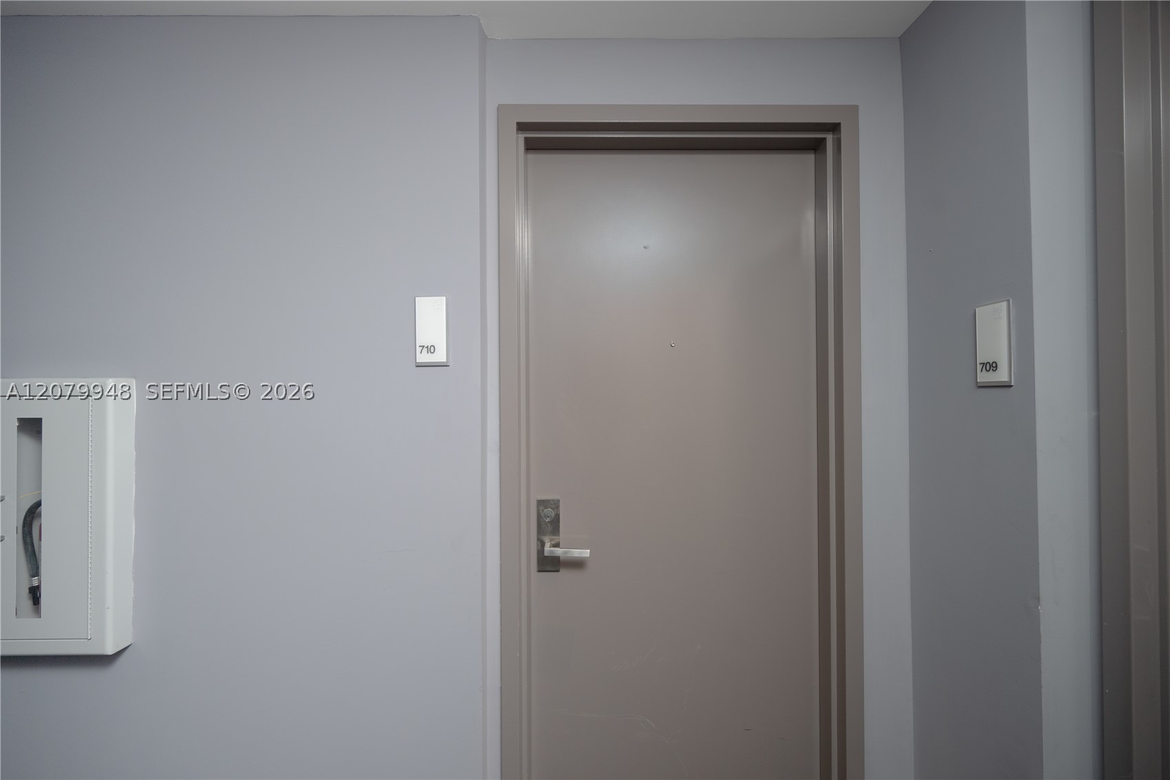 1300 Brickell Bay Dr #710, Miami FL 33131