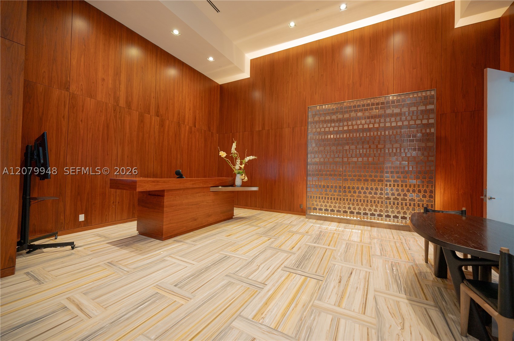 1300 Brickell Bay Dr #710, Miami FL 33131