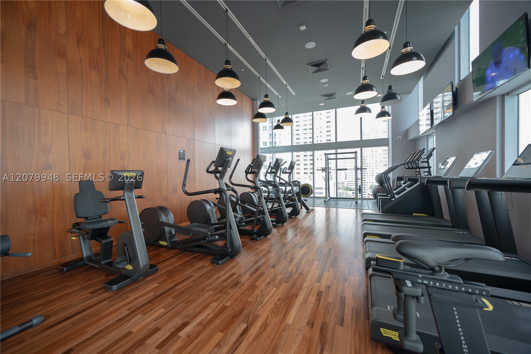 1300 Brickell Bay Dr #710, Miami FL 33131
