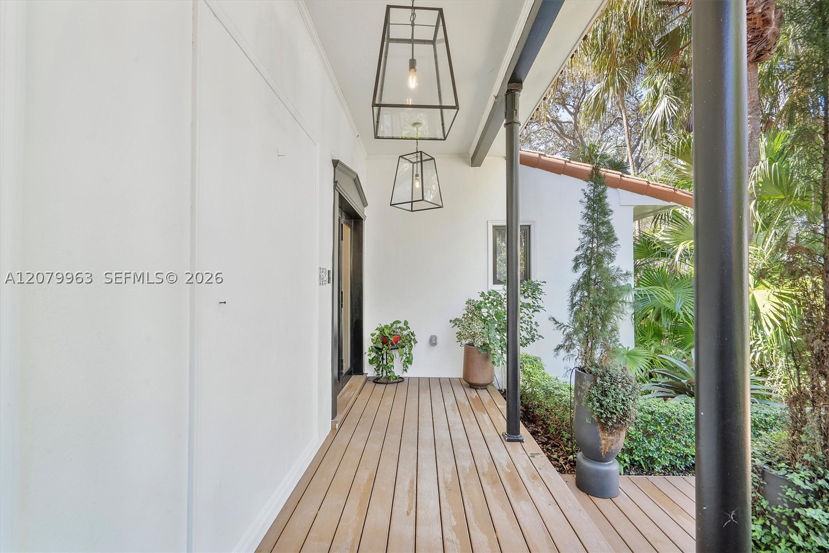 652 NE 105th St, Miami Shores FL 33138