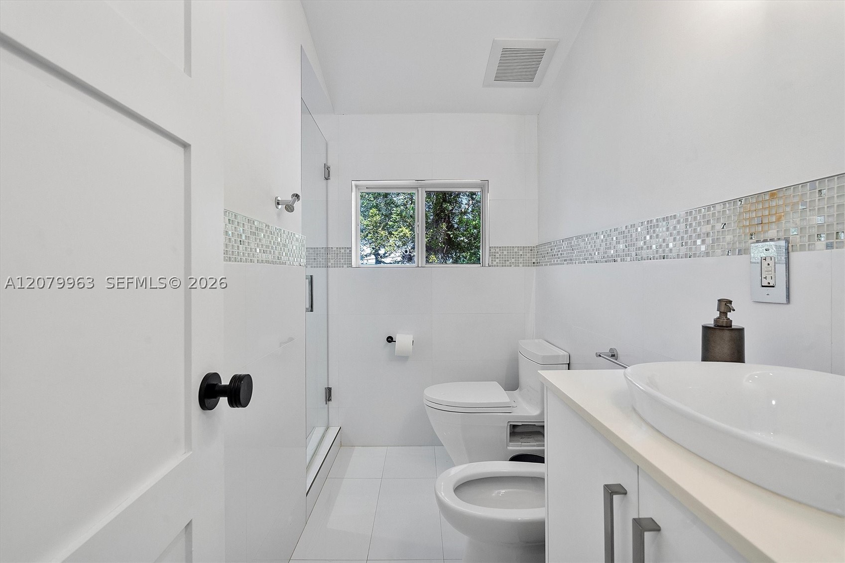 652 NE 105th St, Miami Shores FL 33138