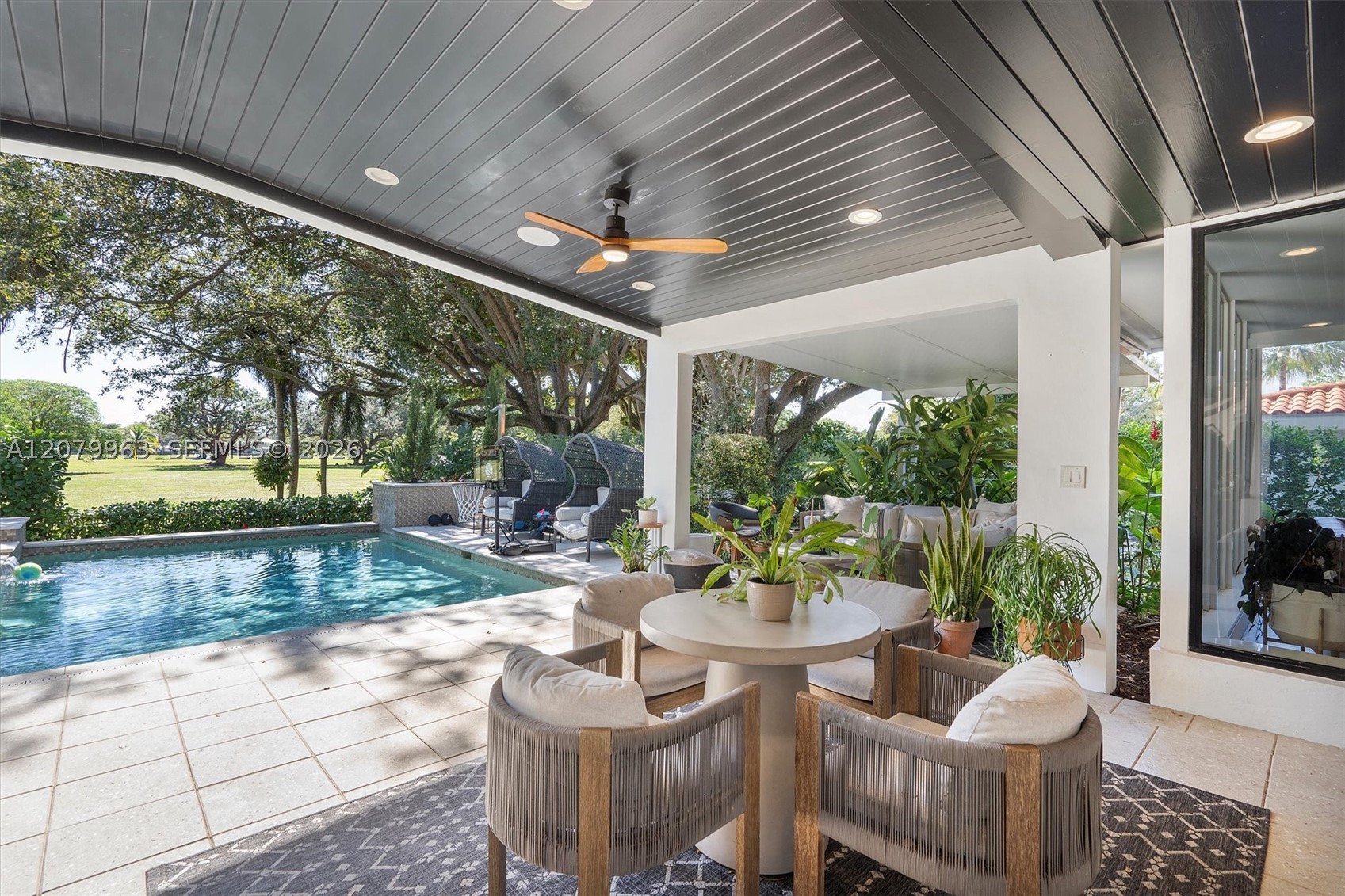 652 NE 105th St, Miami Shores FL 33138