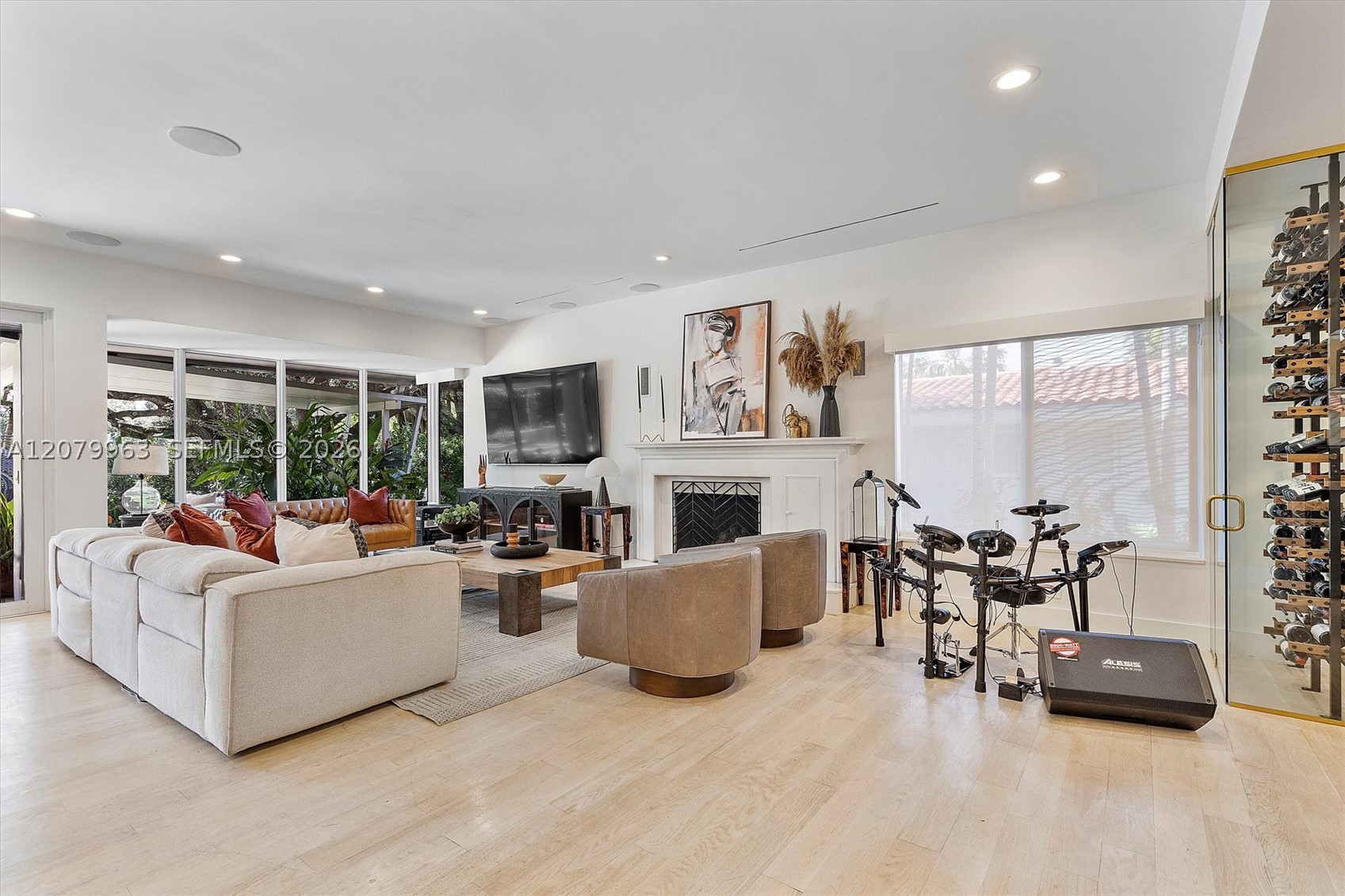 652 NE 105th St, Miami Shores FL 33138