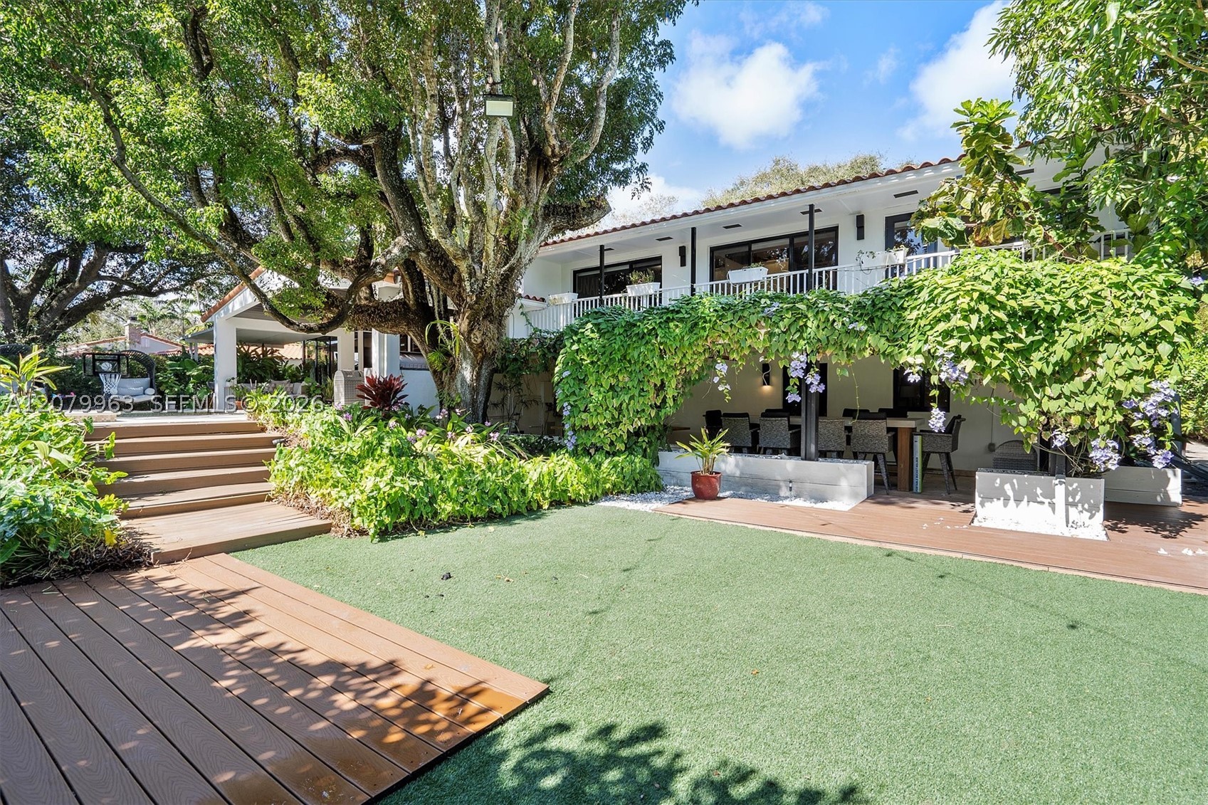 652 NE 105th St, Miami Shores FL 33138