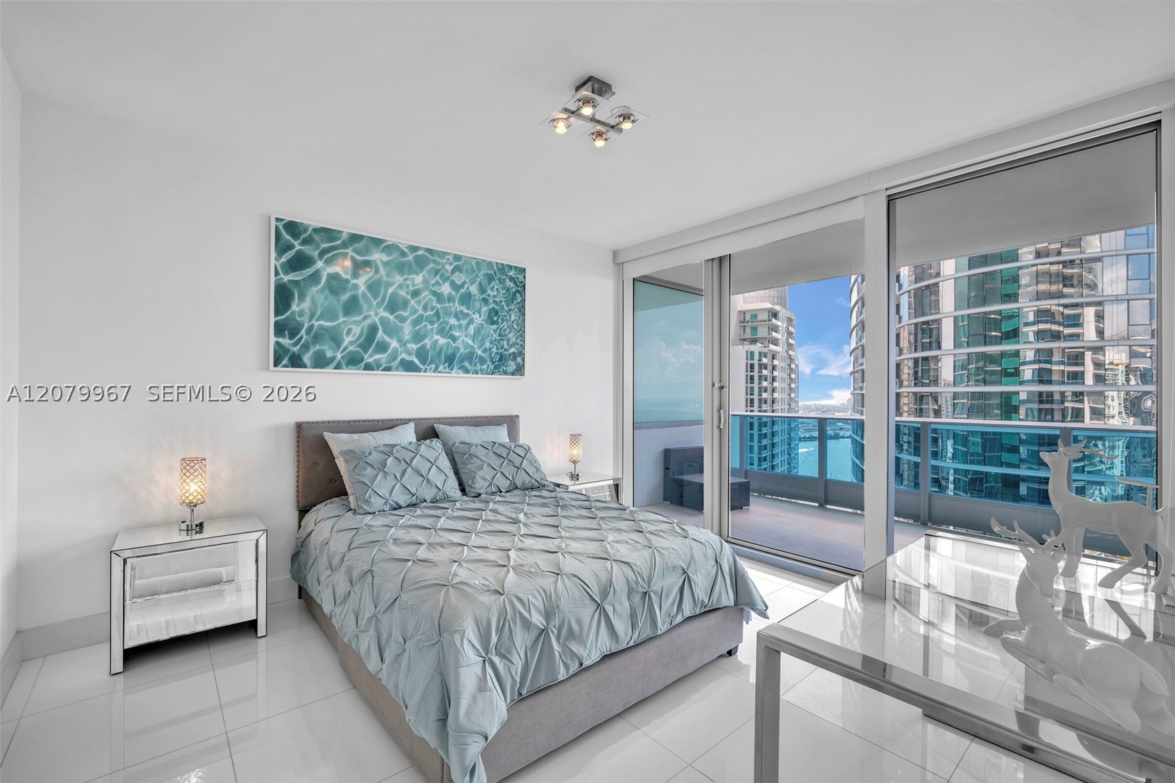 200 Biscayne Boulevard Way #3703, Miami FL 33131