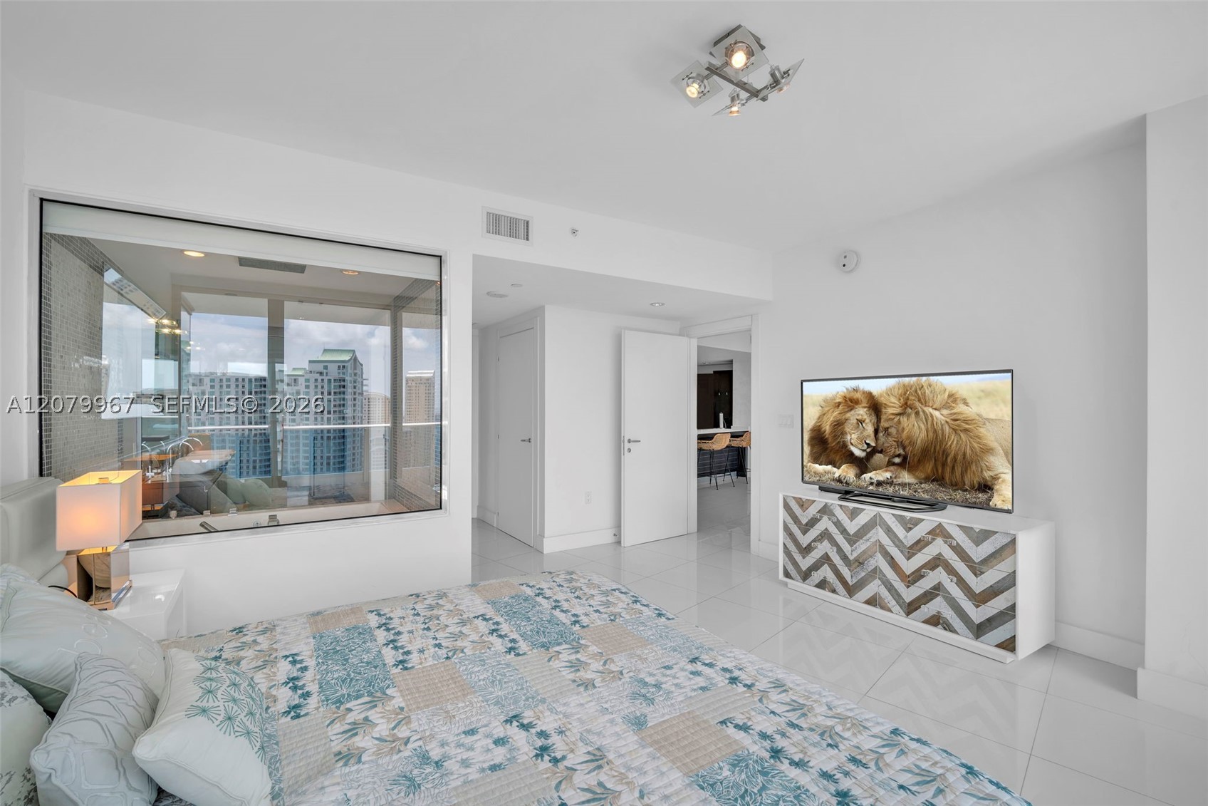 200 Biscayne Boulevard Way #3703, Miami FL 33131