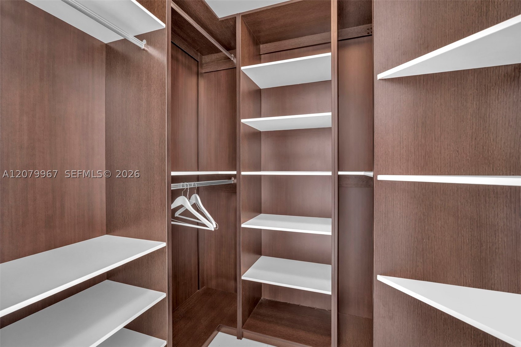 200 Biscayne Boulevard Way #3703, Miami FL 33131