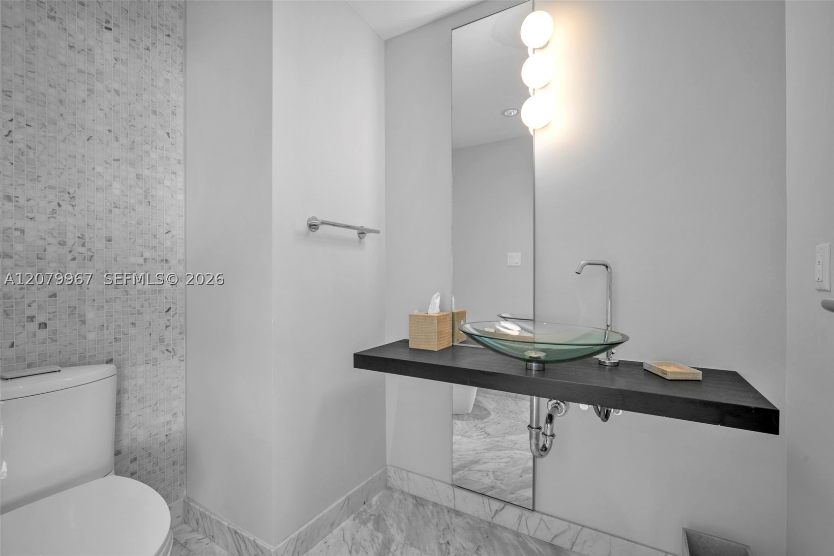 200 Biscayne Boulevard Way #3703, Miami FL 33131