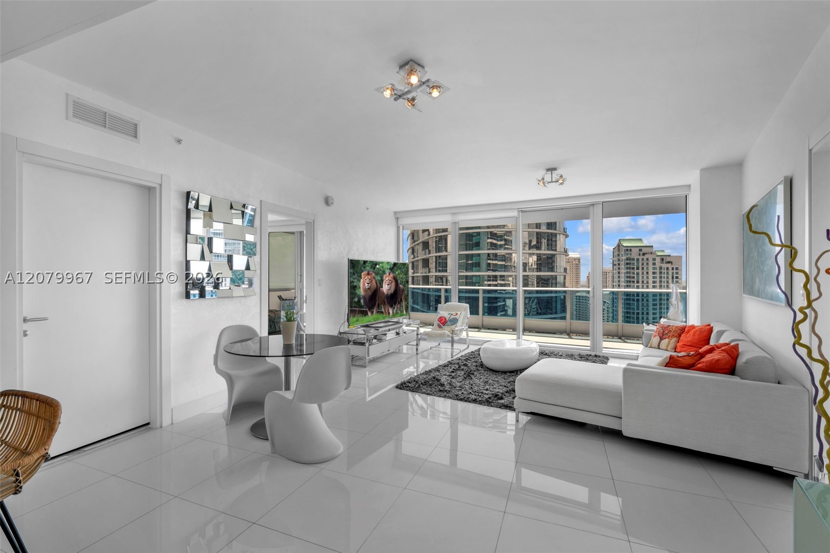 200 Biscayne Boulevard Way #3703, Miami FL 33131