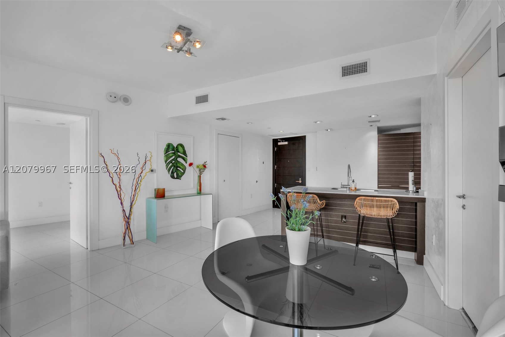 200 Biscayne Boulevard Way #3703, Miami FL 33131