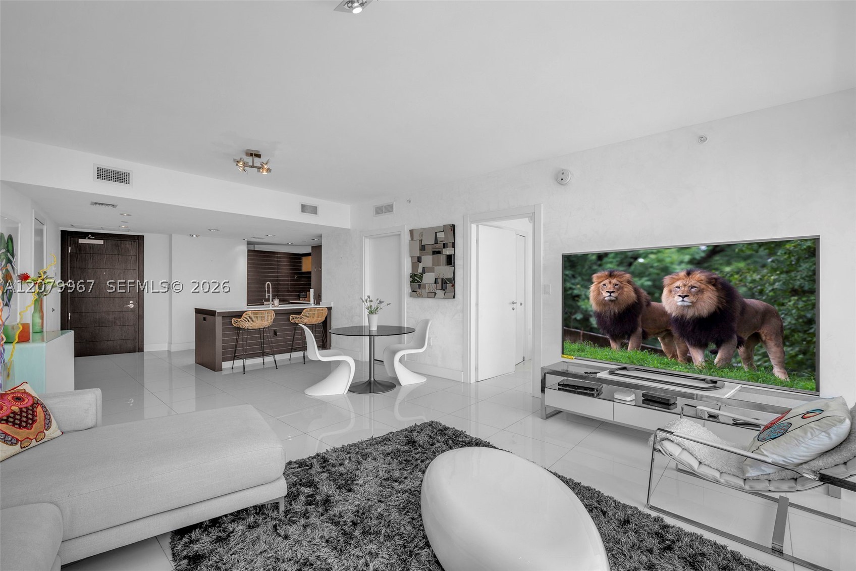 200 Biscayne Boulevard Way #3703, Miami FL 33131