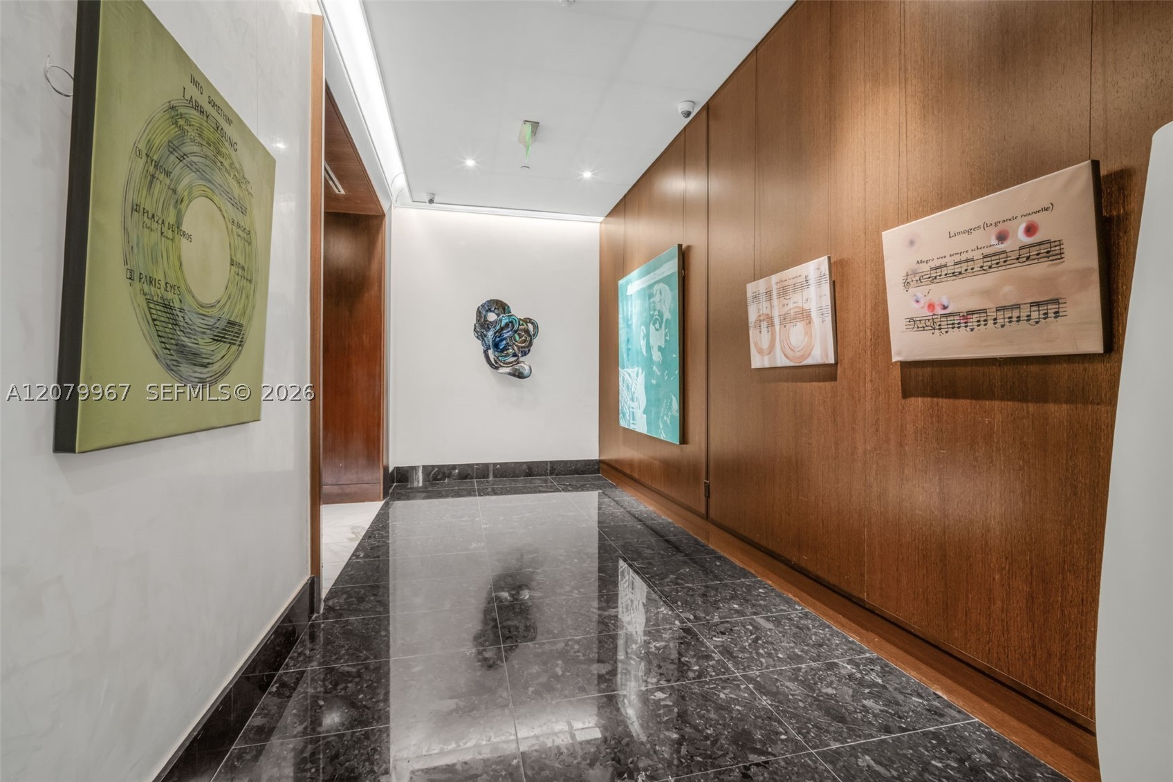 200 Biscayne Boulevard Way #3703, Miami FL 33131