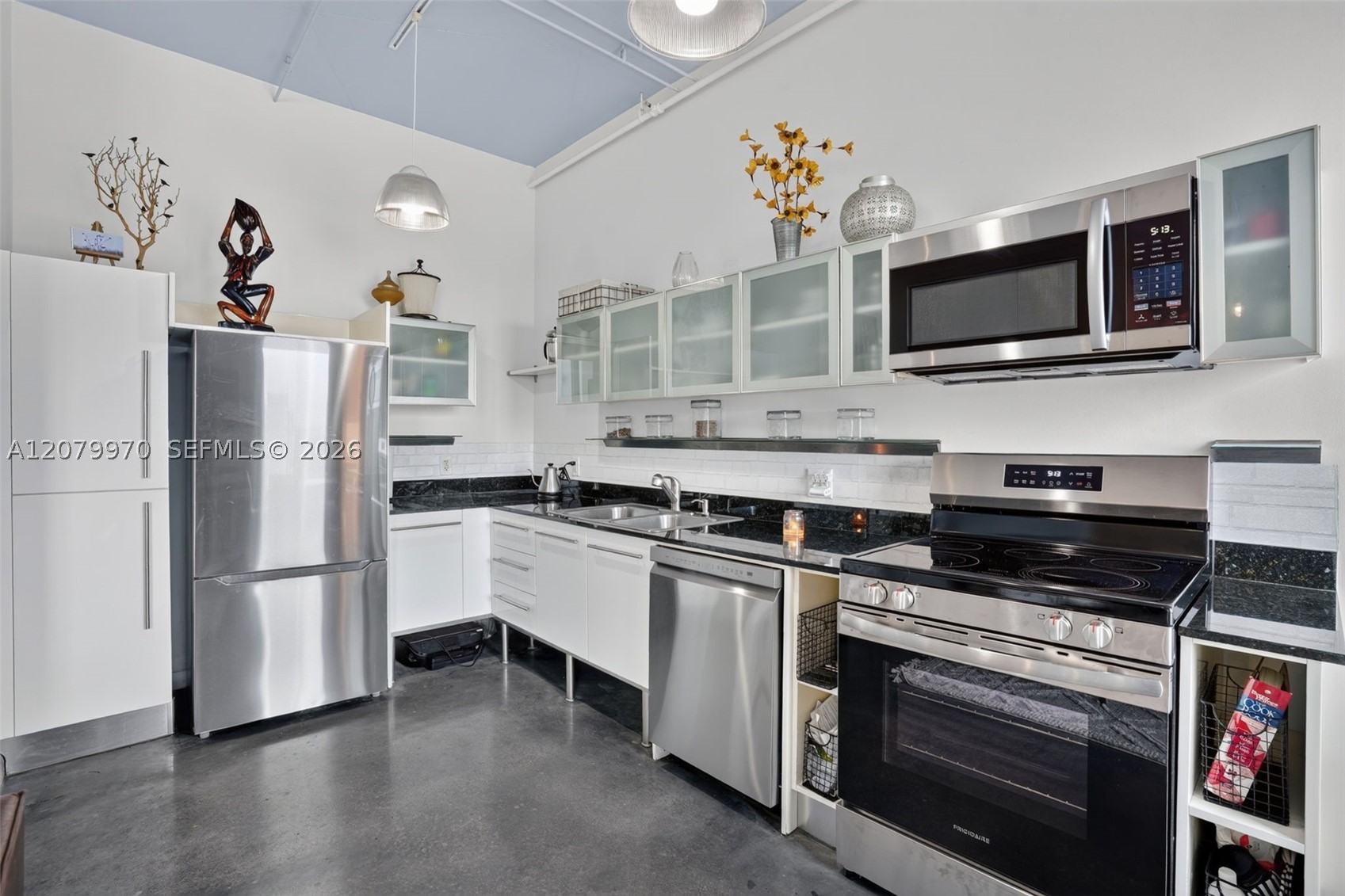 10 SW South River Dr #1105, Miami FL 33130