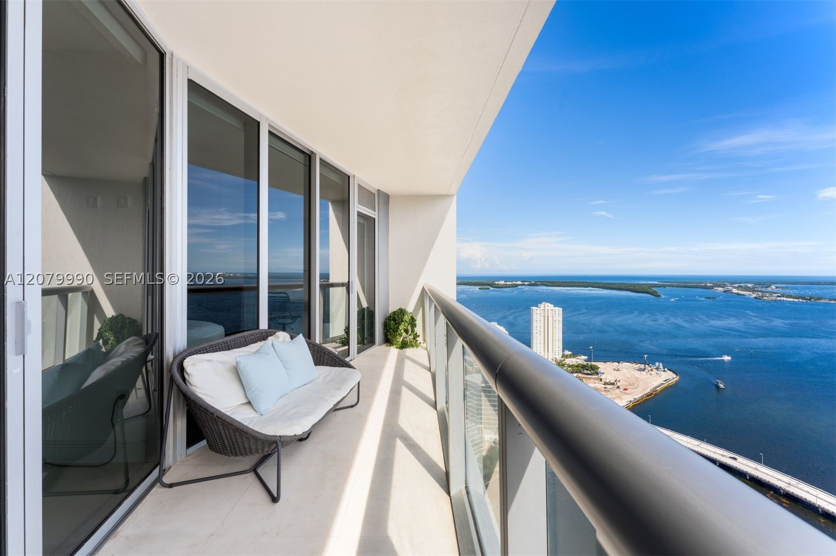 495 Brickell Ave #4709, Miami FL 33131