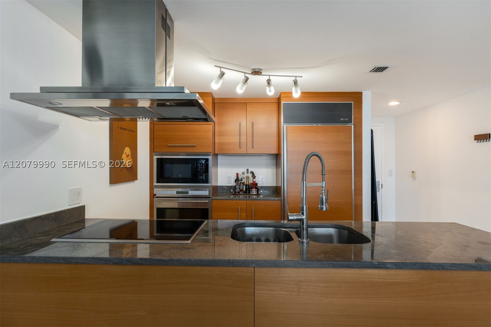 495 Brickell Ave #4709, Miami FL 33131