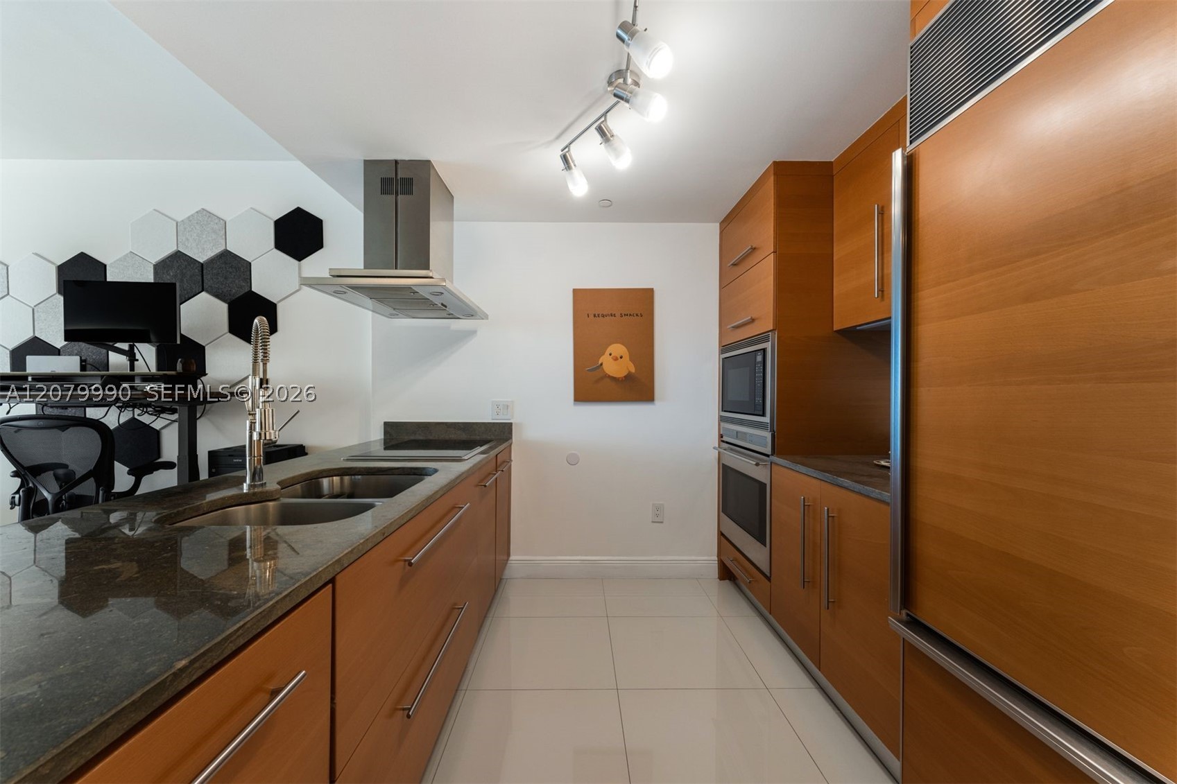 495 Brickell Ave #4709, Miami FL 33131