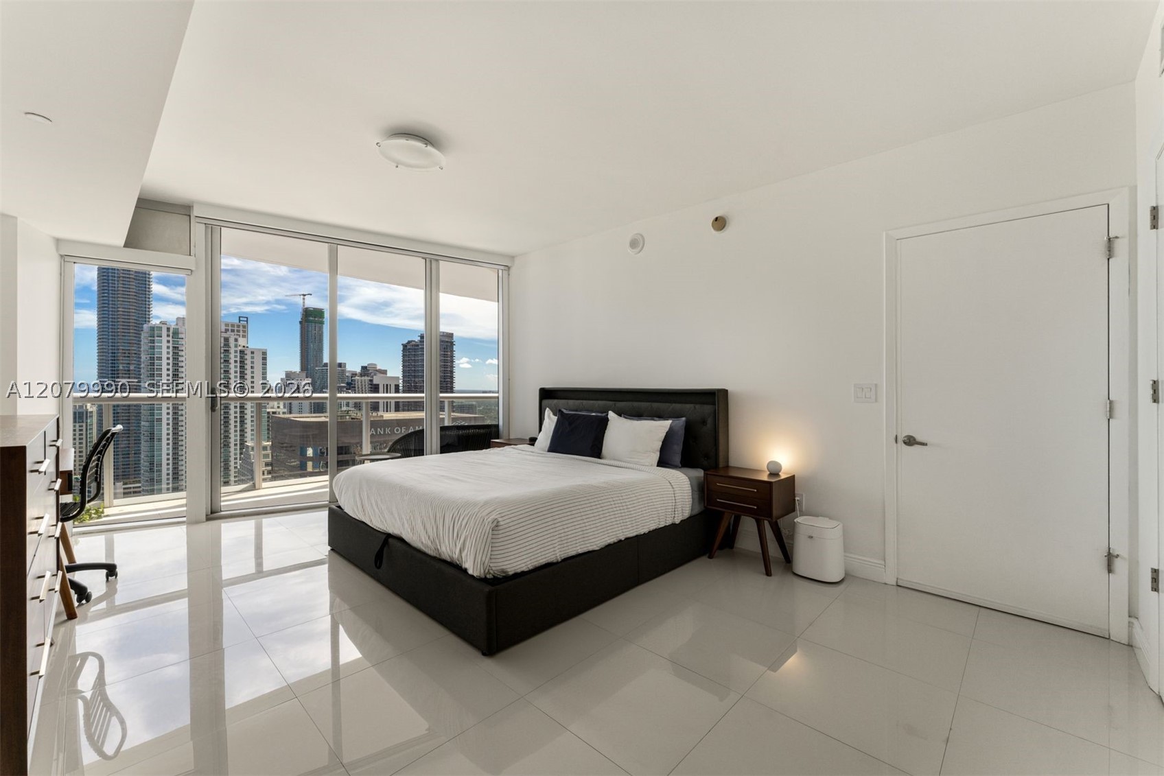 495 Brickell Ave #4709, Miami FL 33131