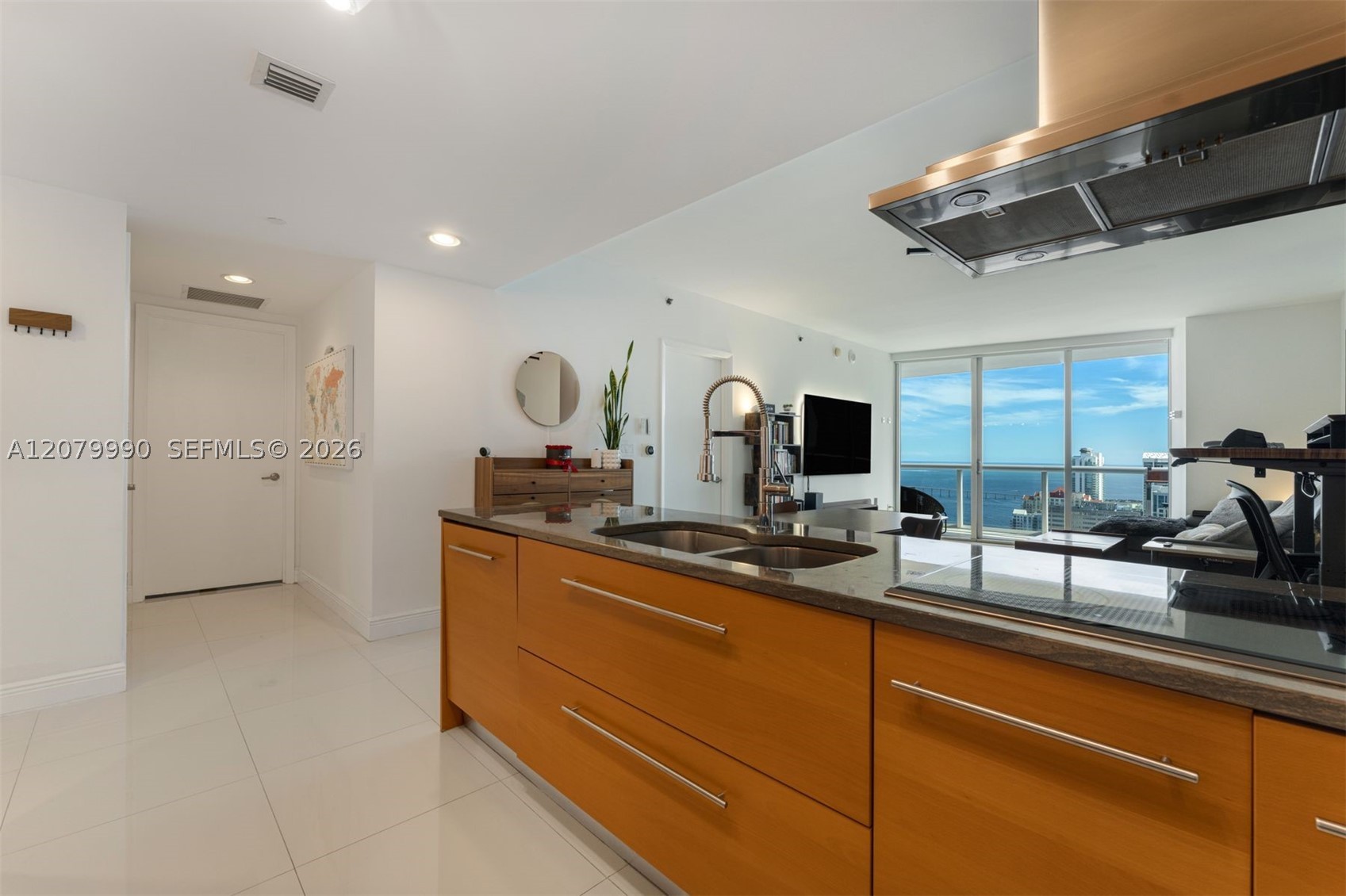 495 Brickell Ave #4709, Miami FL 33131