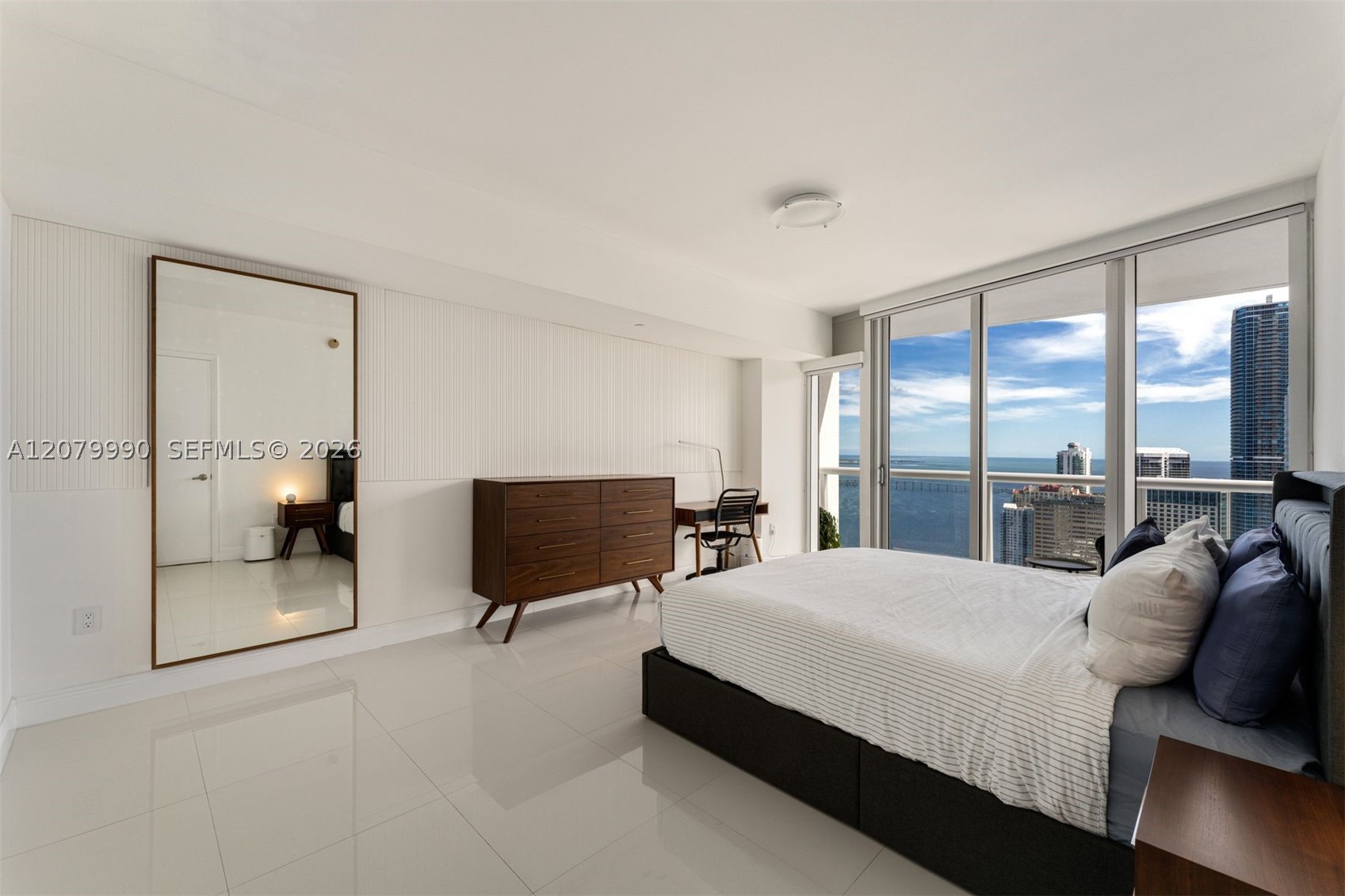 495 Brickell Ave #4709, Miami FL 33131