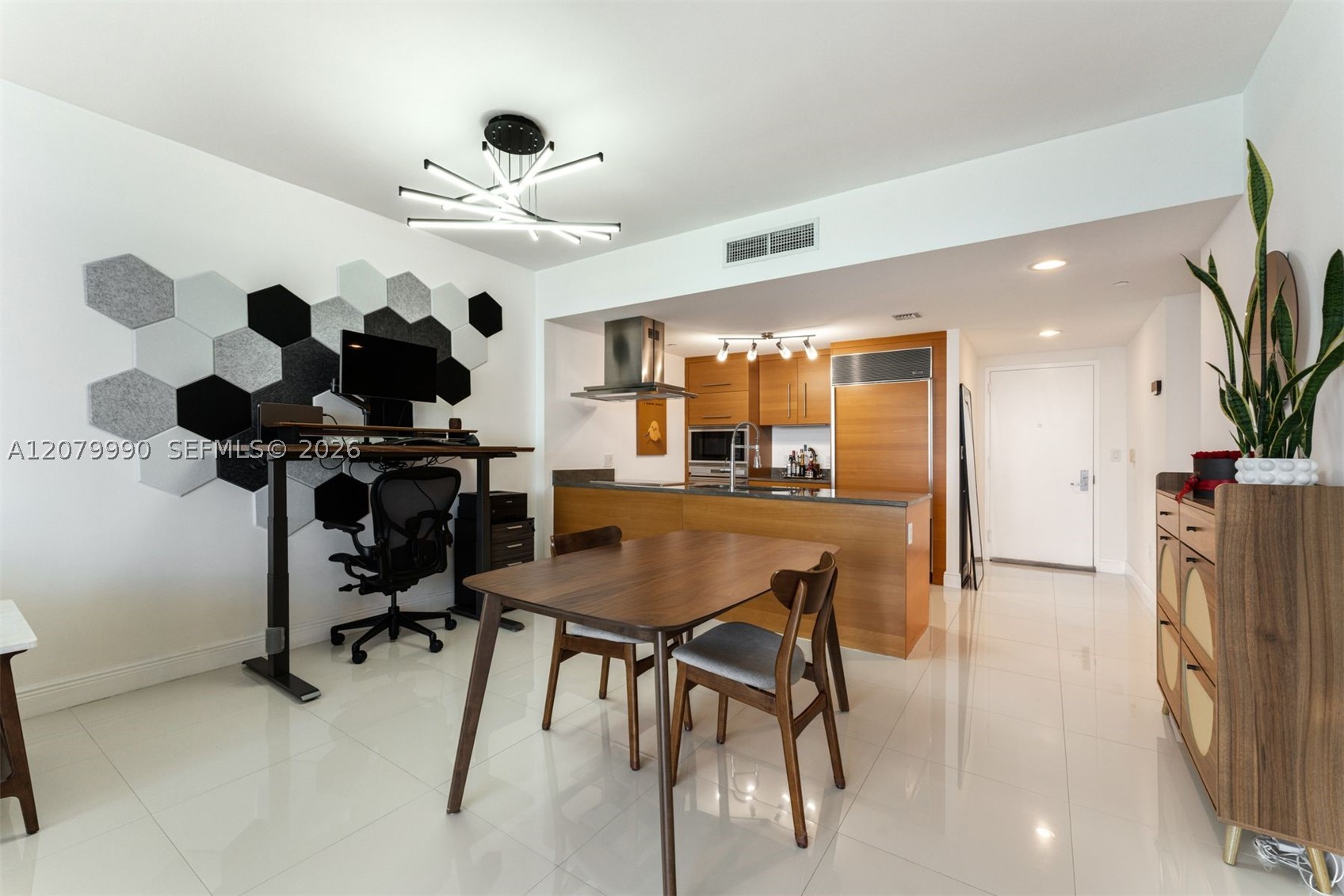 495 Brickell Ave #4709, Miami FL 33131