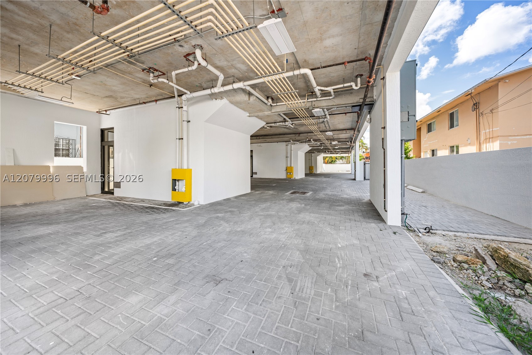526 SW 2nd St #1, Miami FL 33130