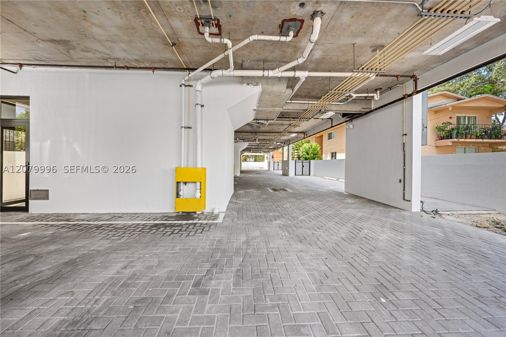 526 SW 2nd St #1, Miami FL 33130