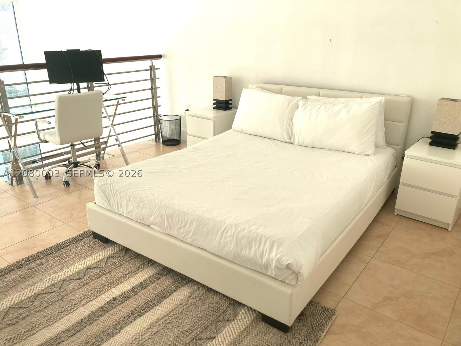 41 SE 5th St #1204, Miami FL 33131