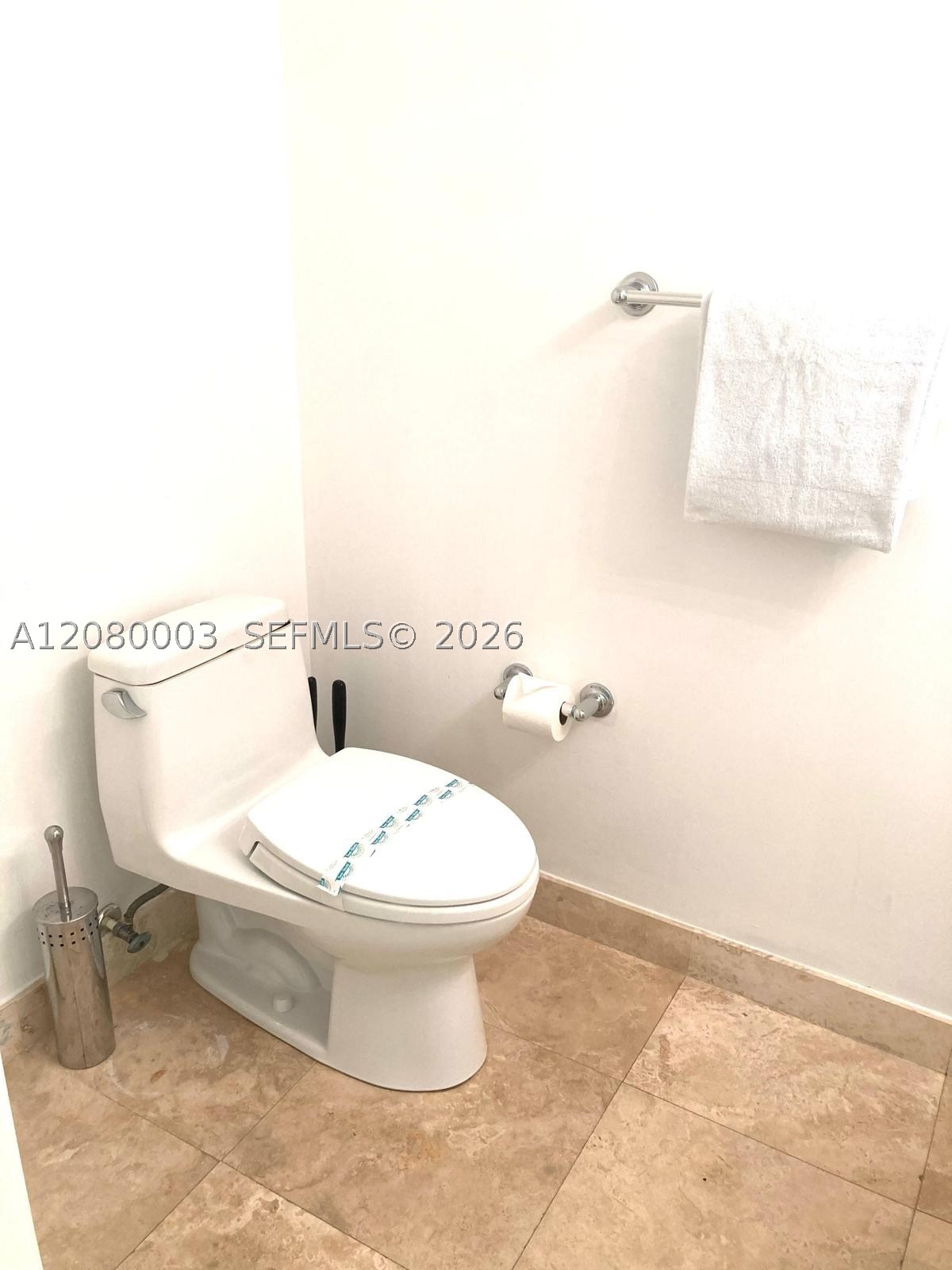 41 SE 5th St #1204, Miami FL 33131