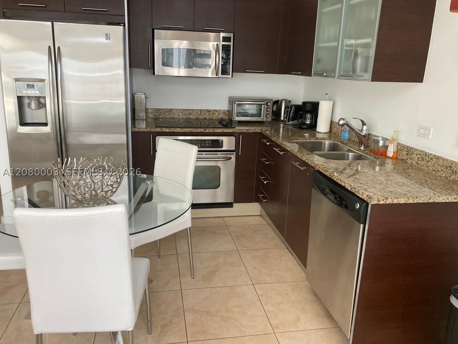 41 SE 5th St #1204, Miami FL 33131