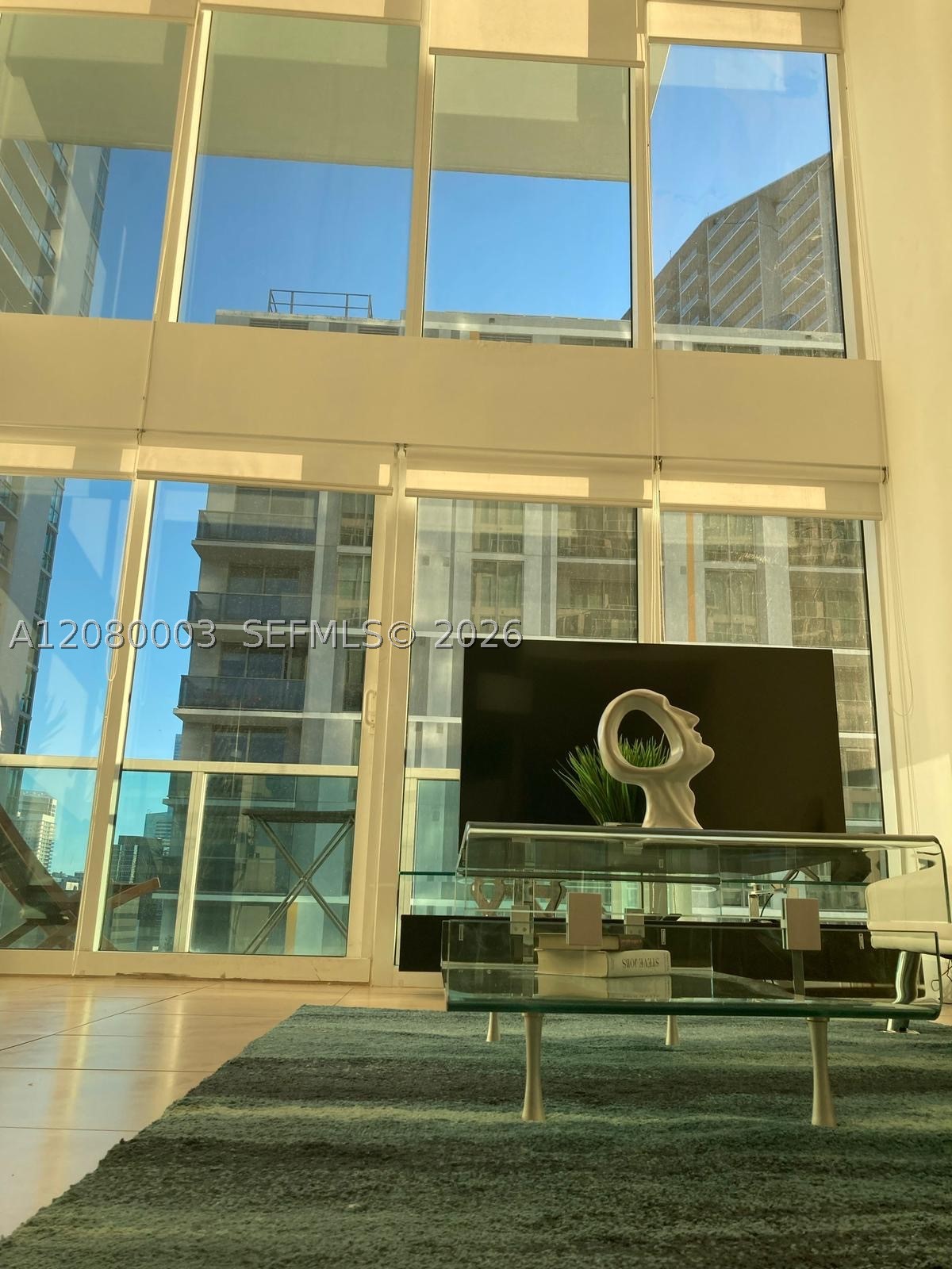 41 SE 5th St #1204, Miami FL 33131