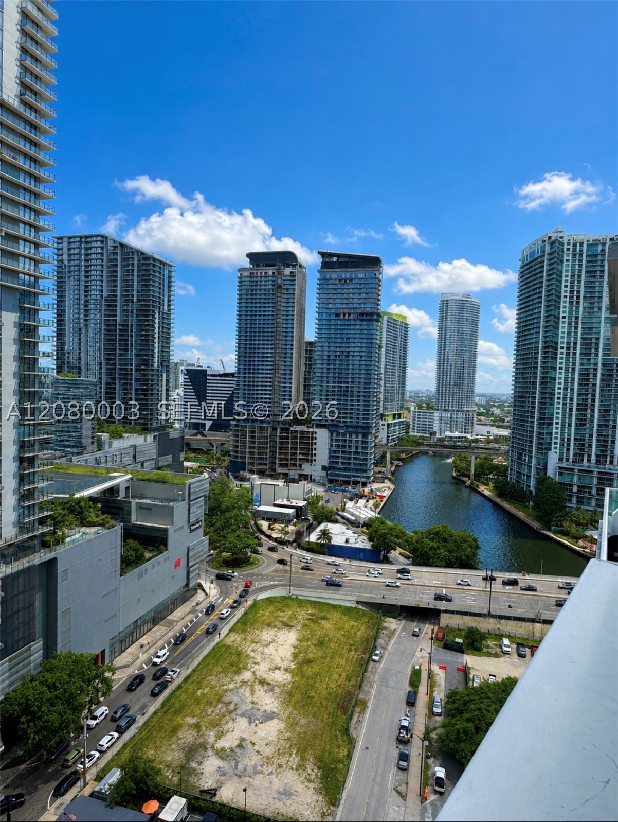 41 SE 5th St #1204, Miami FL 33131