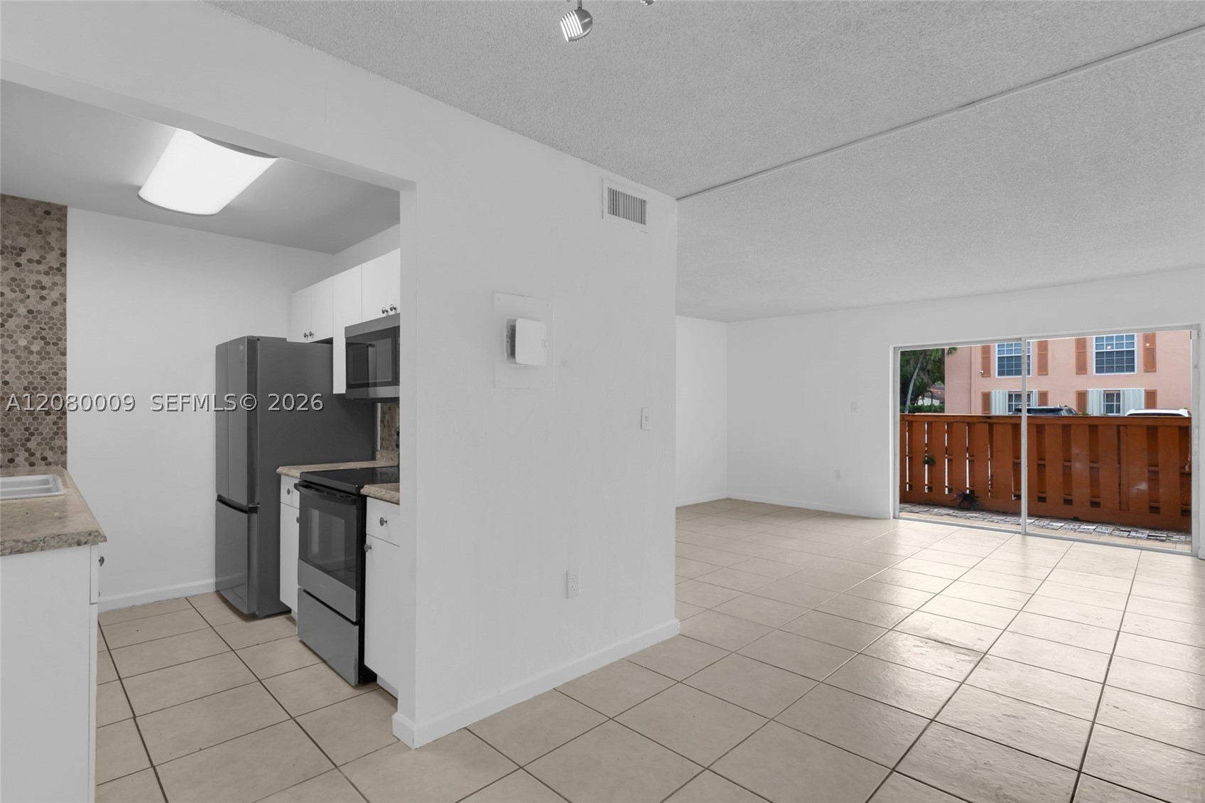 7100 Fairway Dr #K11, Miami Lakes FL 33014