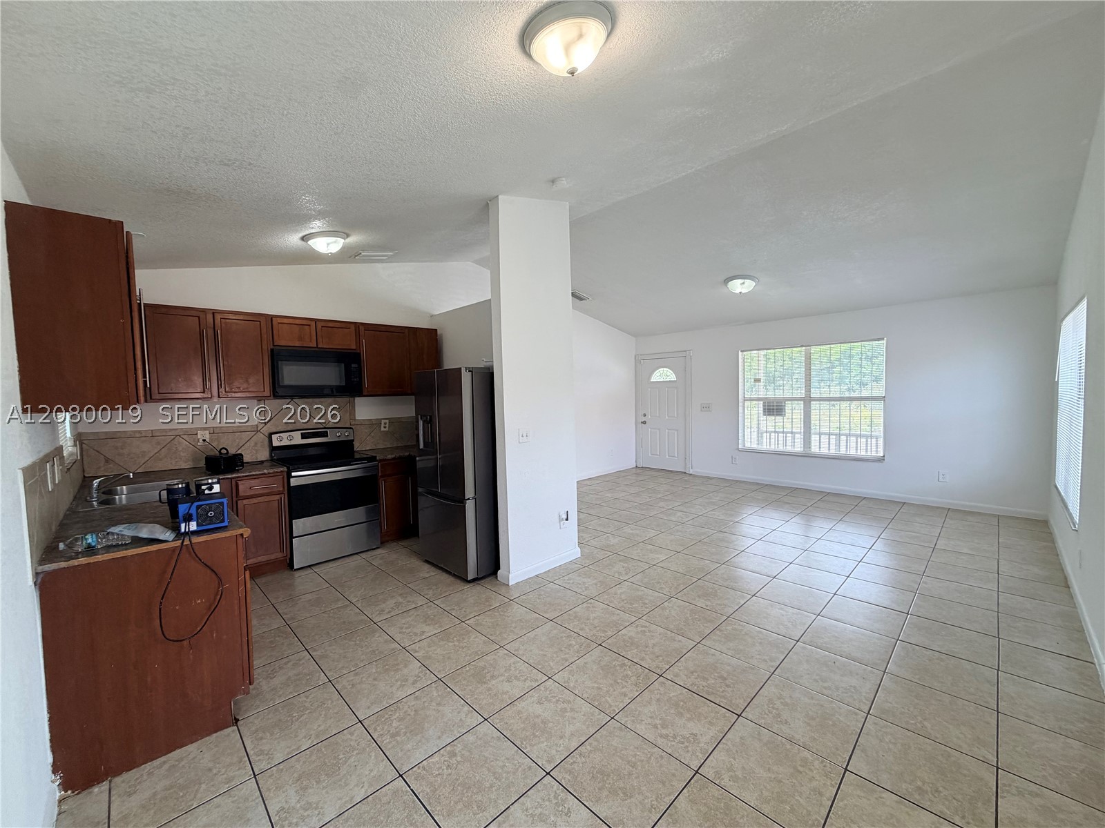 408 NW 12th St #0, Florida City FL 33034