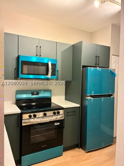 6001 SW 70th St #322, South Miami FL 33143