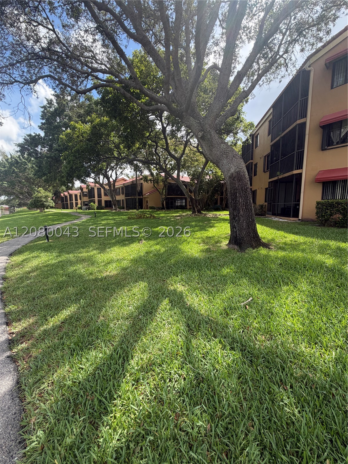 15535 N Miami Lakeway N #107, Miami Lakes FL 33014