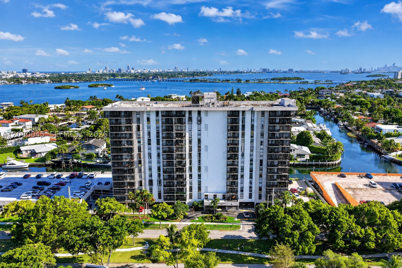 2500 NE 135th St #C311, North Miami FL 33181