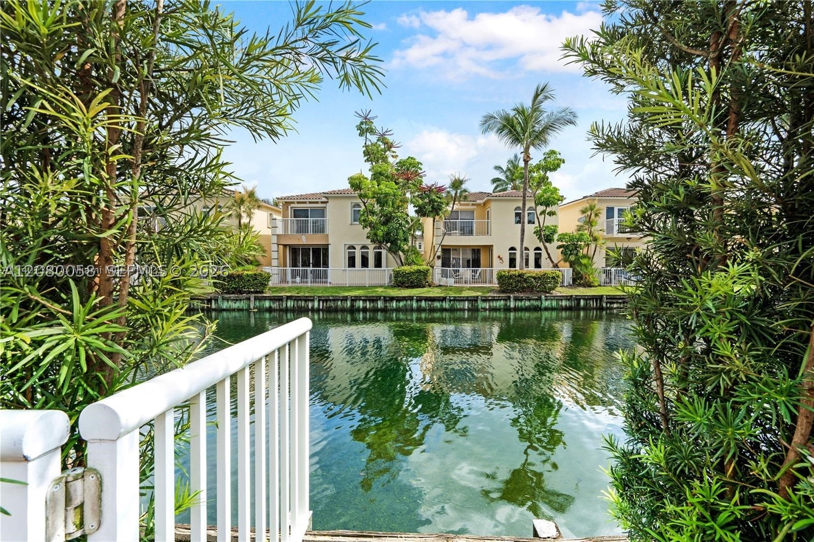 3123 NE 210th St, Aventura FL 33180