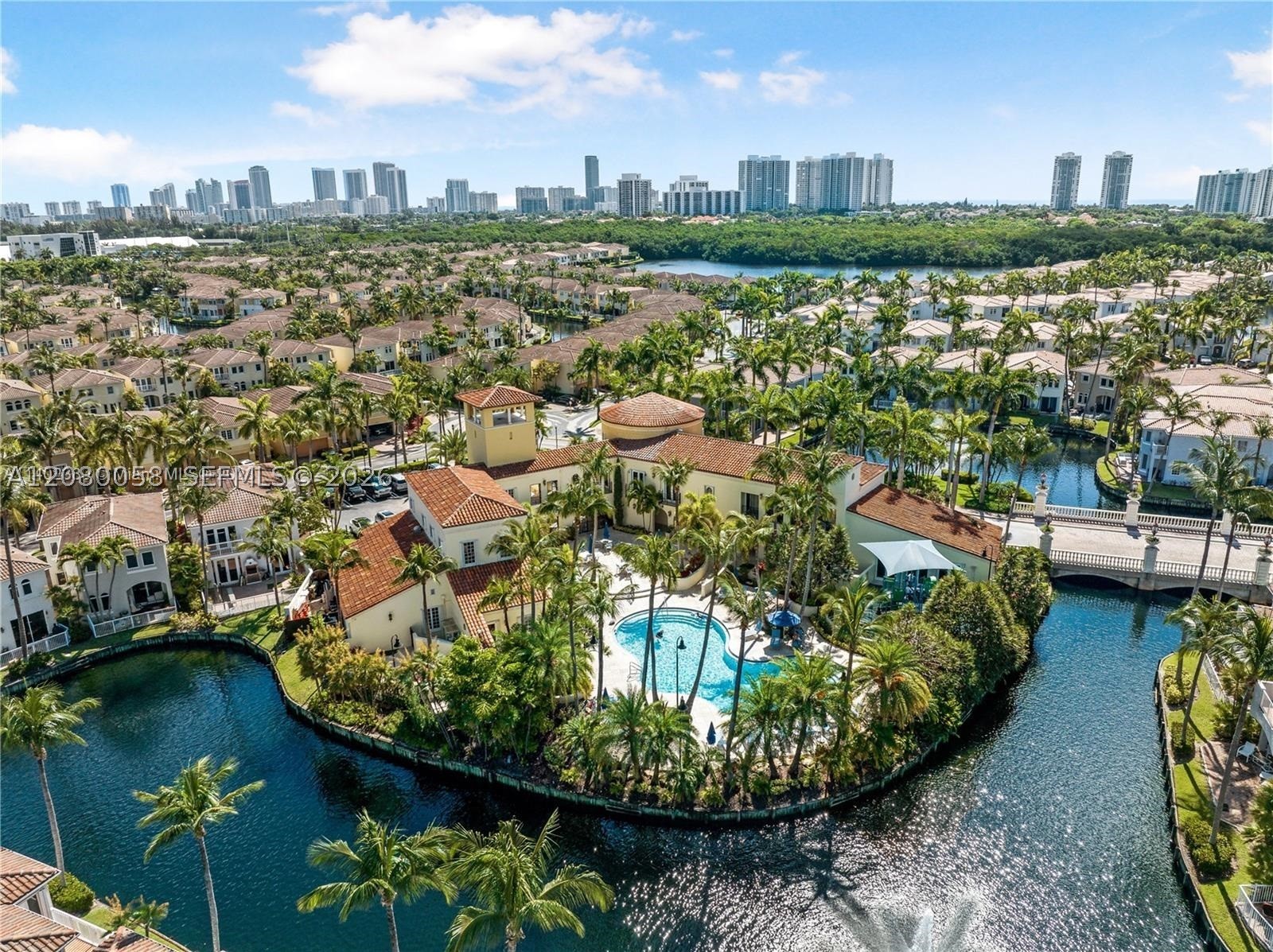 3123 NE 210th St, Aventura FL 33180