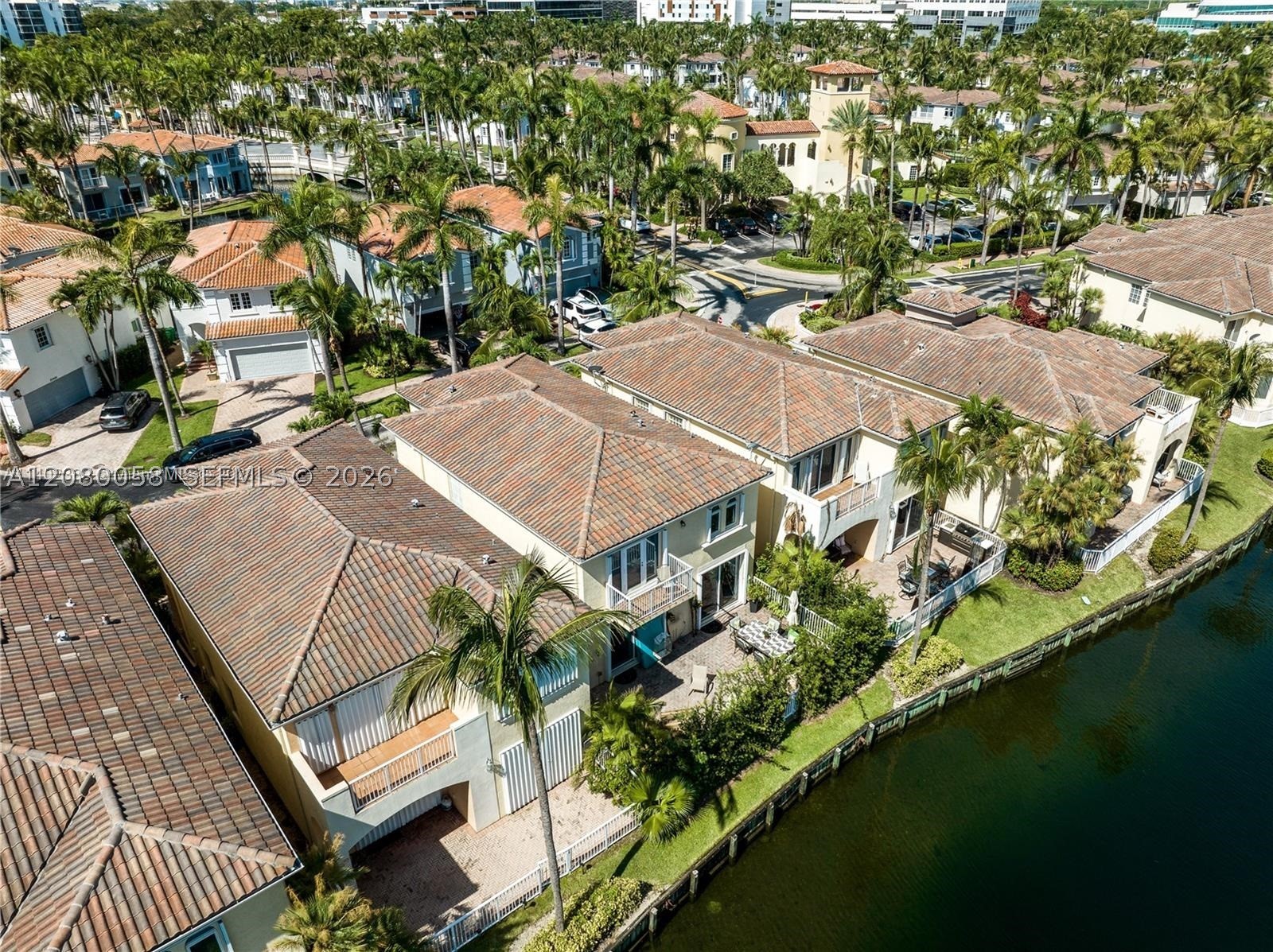3123 NE 210th St, Aventura FL 33180