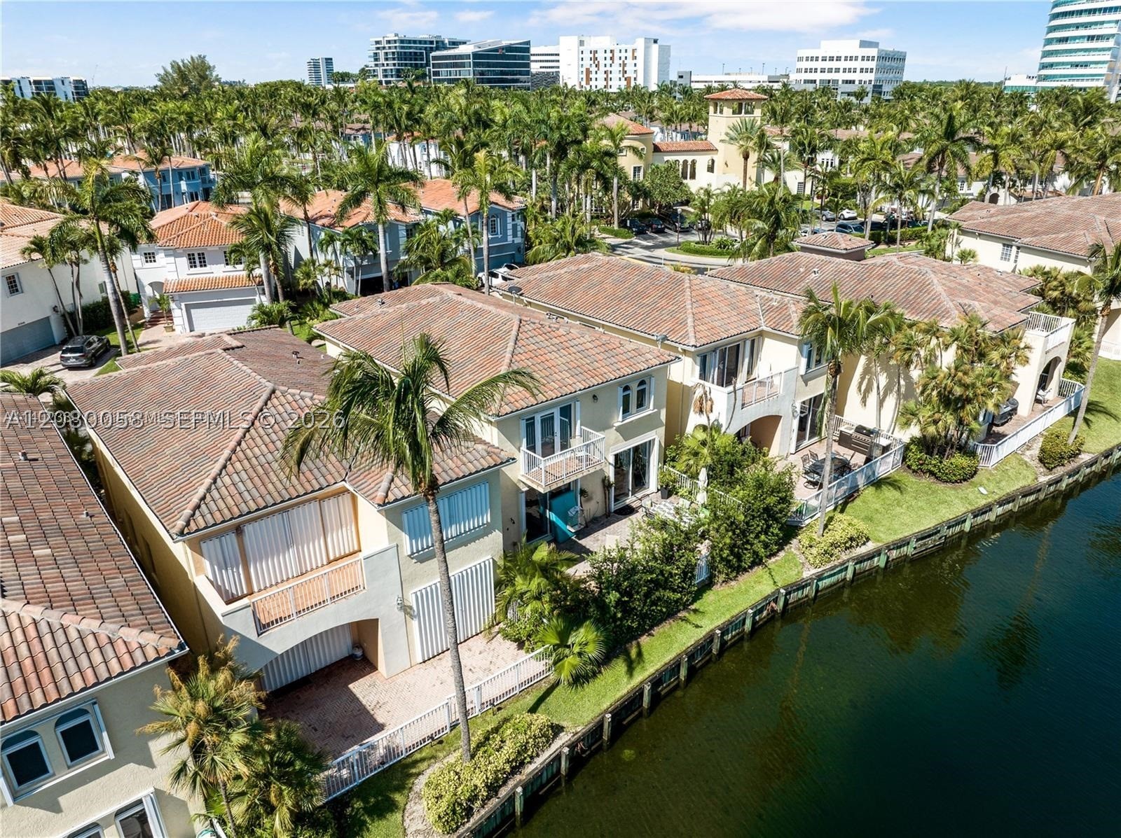 3123 NE 210th St, Aventura FL 33180