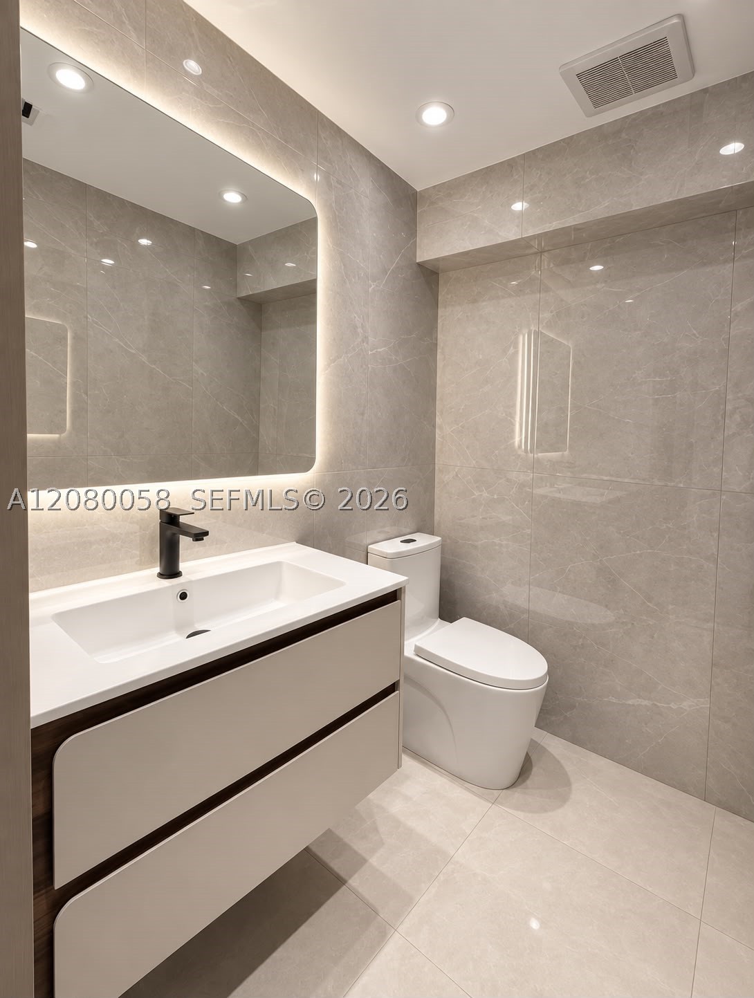 3123 NE 210th St, Aventura FL 33180