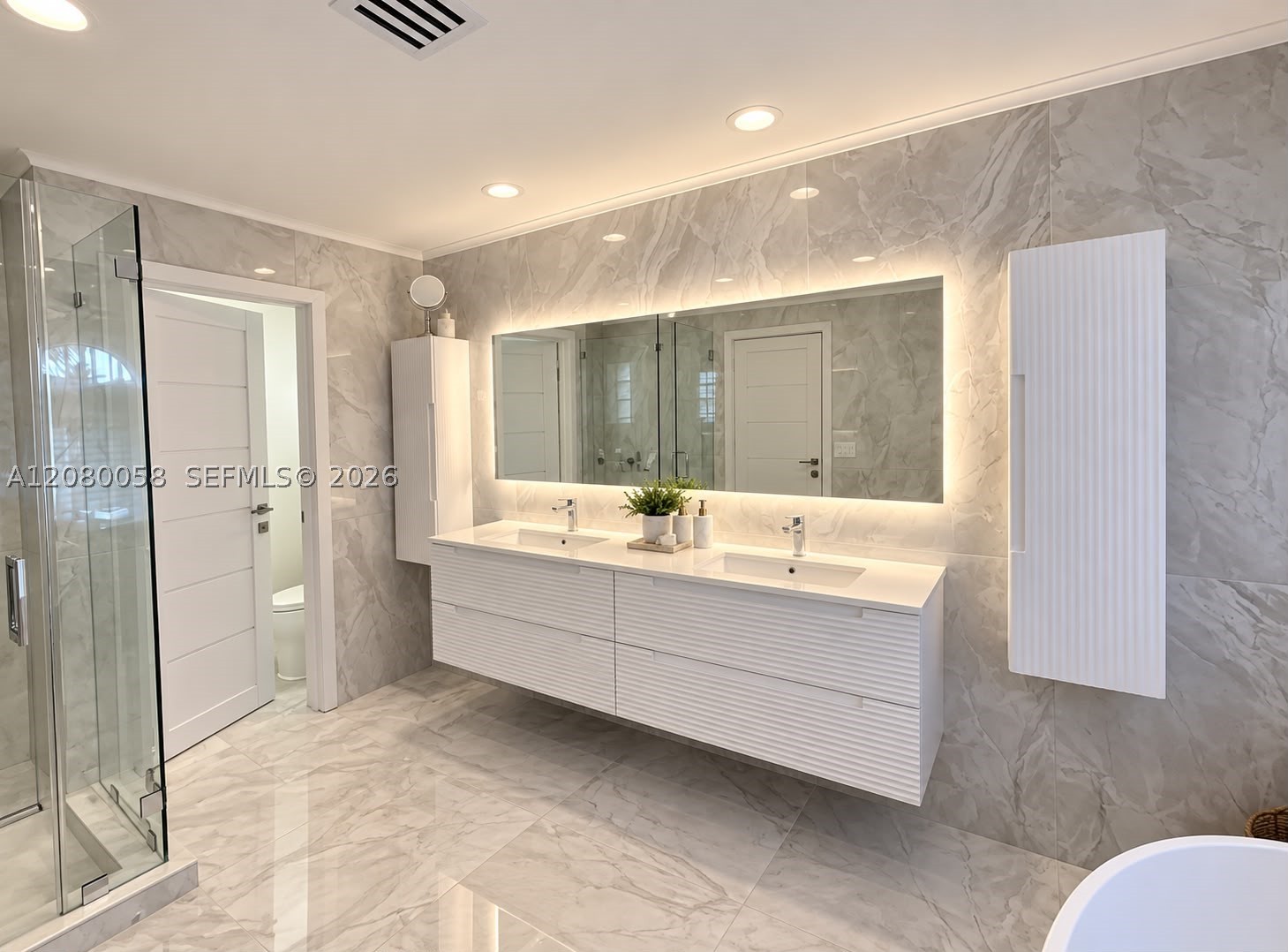 3123 NE 210th St, Aventura FL 33180