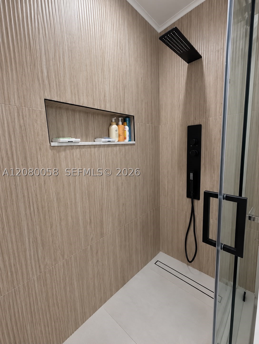 3123 NE 210th St, Aventura FL 33180
