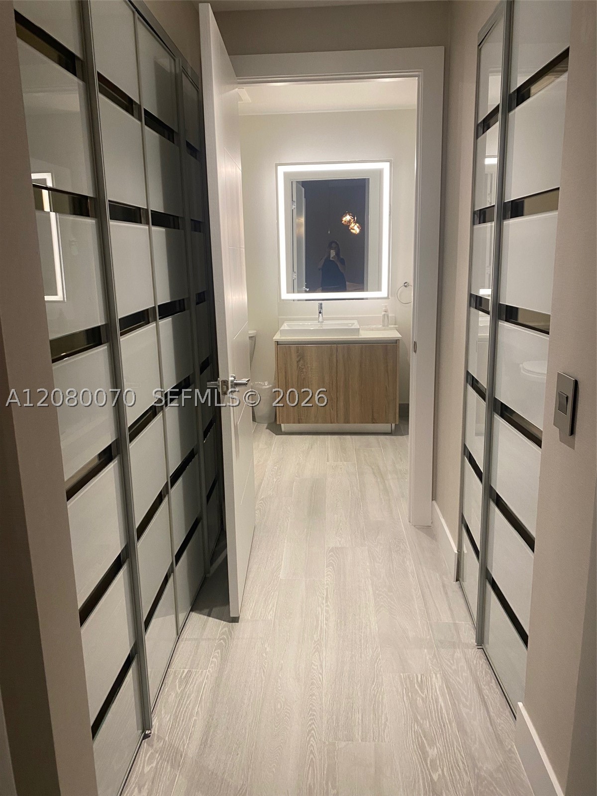 2960 NE 207th St #1005, Aventura FL 33180