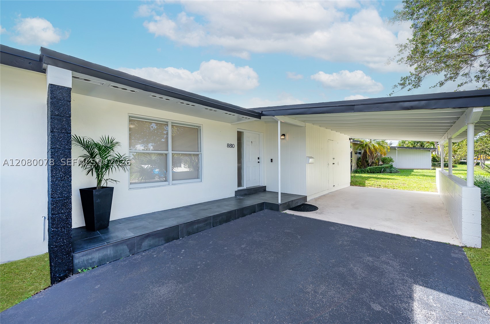 8810 SW 43rd Ter, Miami FL 33165