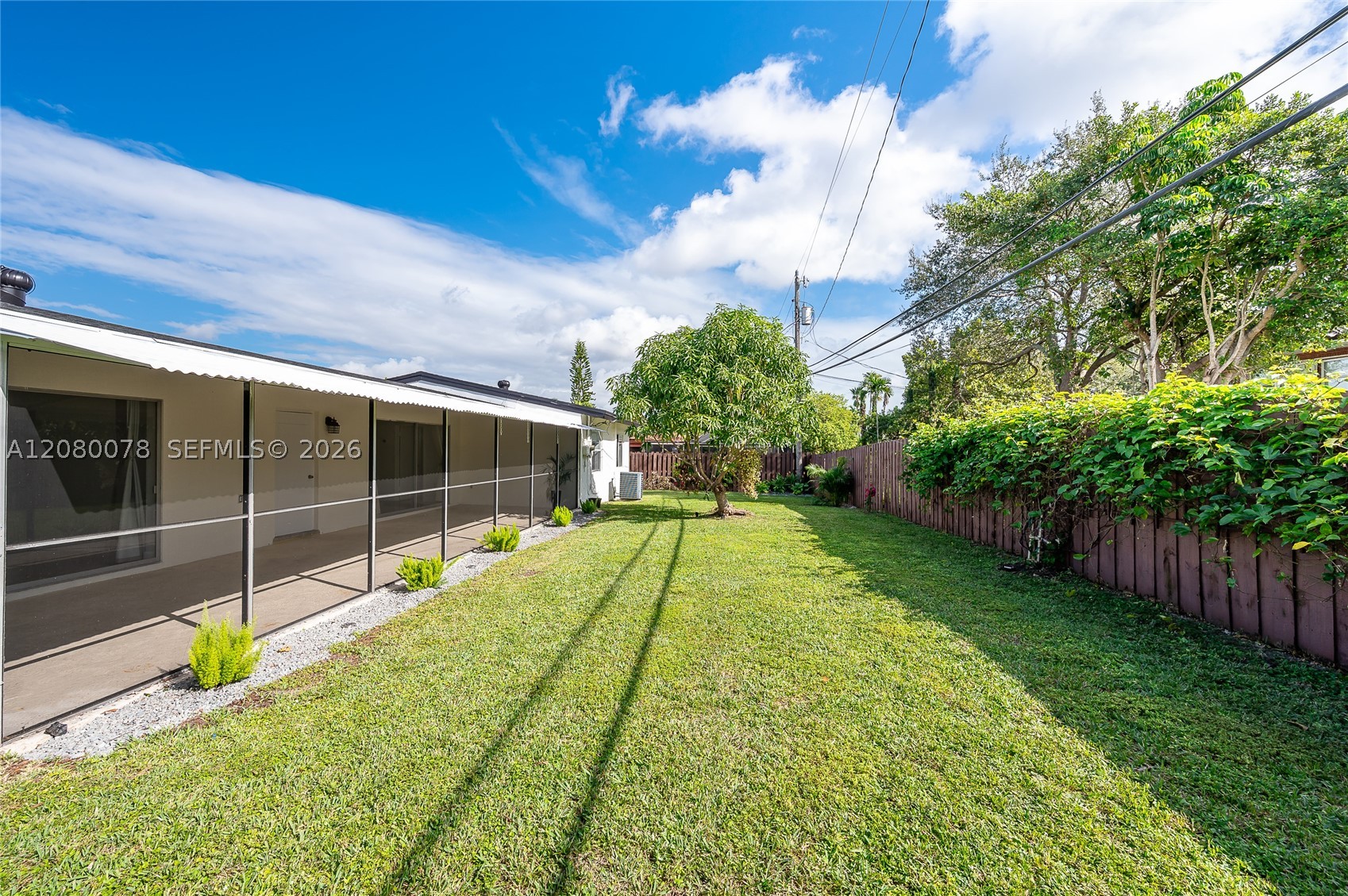 8810 SW 43rd Ter, Miami FL 33165