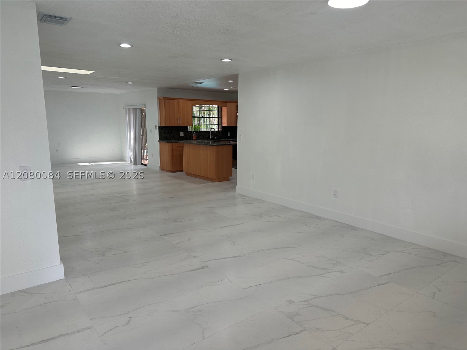 326 E 34th St, Hialeah FL 33013