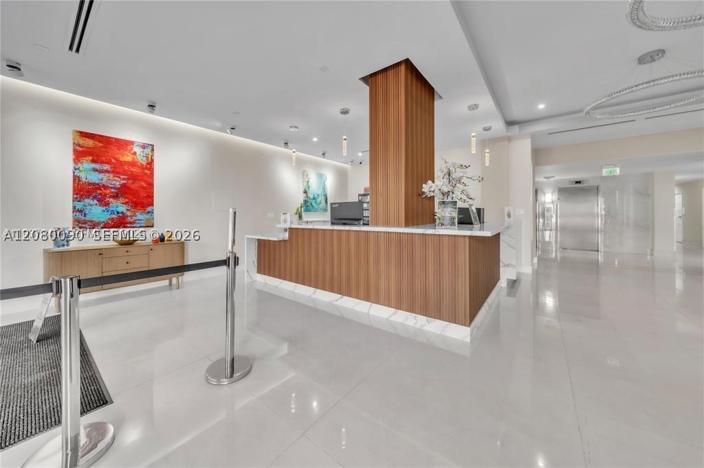 2401 S Ocean Dr #507, Hollywood FL 33019