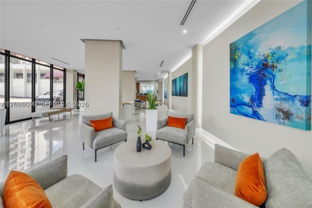 2401 S Ocean Dr #507, Hollywood FL 33019